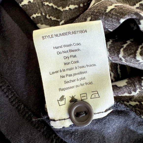 Anthropologie One September Embroidered Grey Burgundy Blouse Top Size Medium - Picture 10 of 11